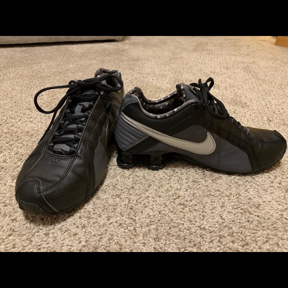 New Women’s Nike Shox  sneakers 👟.